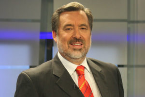 Alejandro-Guillier-apuesta-por-voto-evangelico-en-Chile